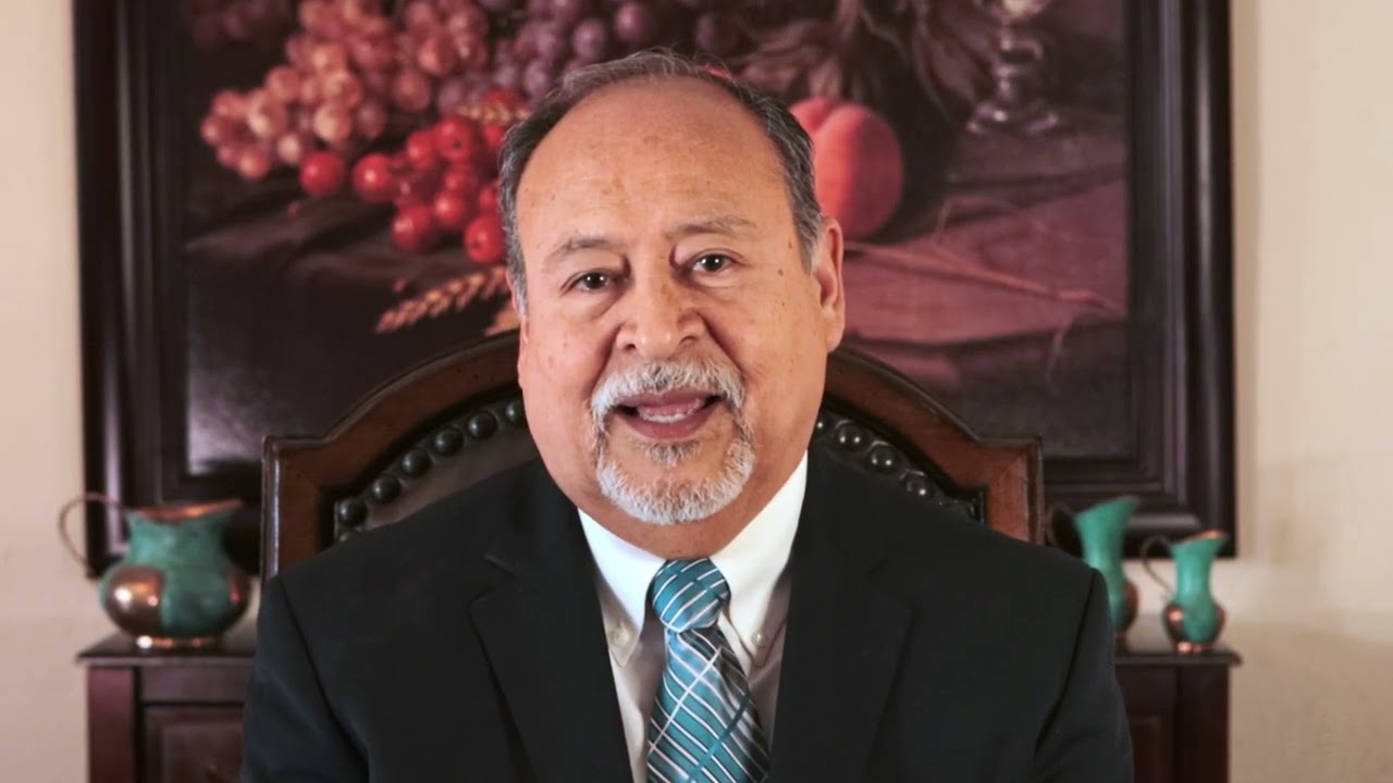 Dr. Héctor Carreón en una conversación de Los Consultores